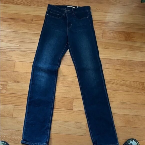 Levi’s 314 Shaping Straight Leg Jeans 28X34 - Picture 4 of 4